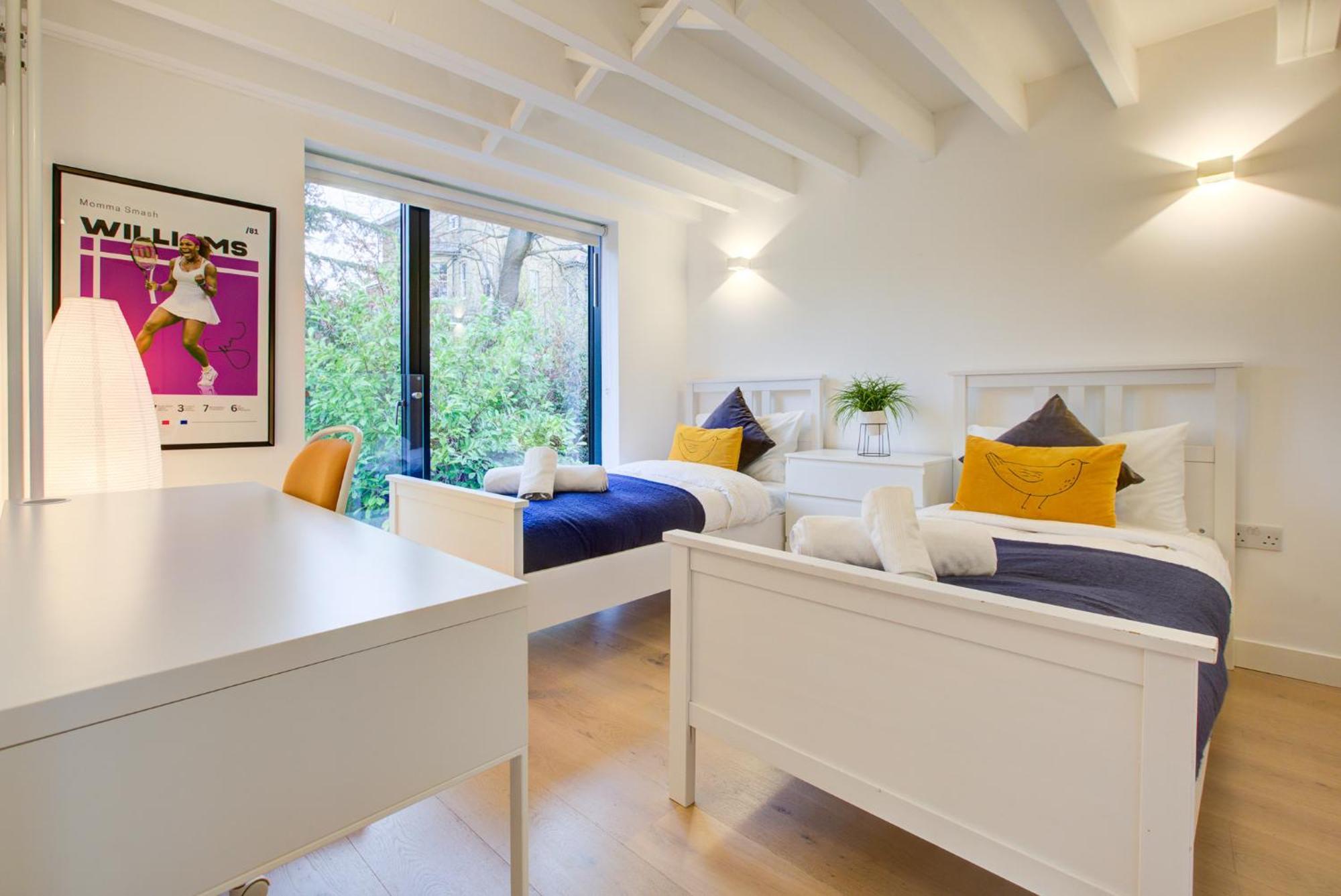Neoteric Wimbledon Village Ferienhaus London